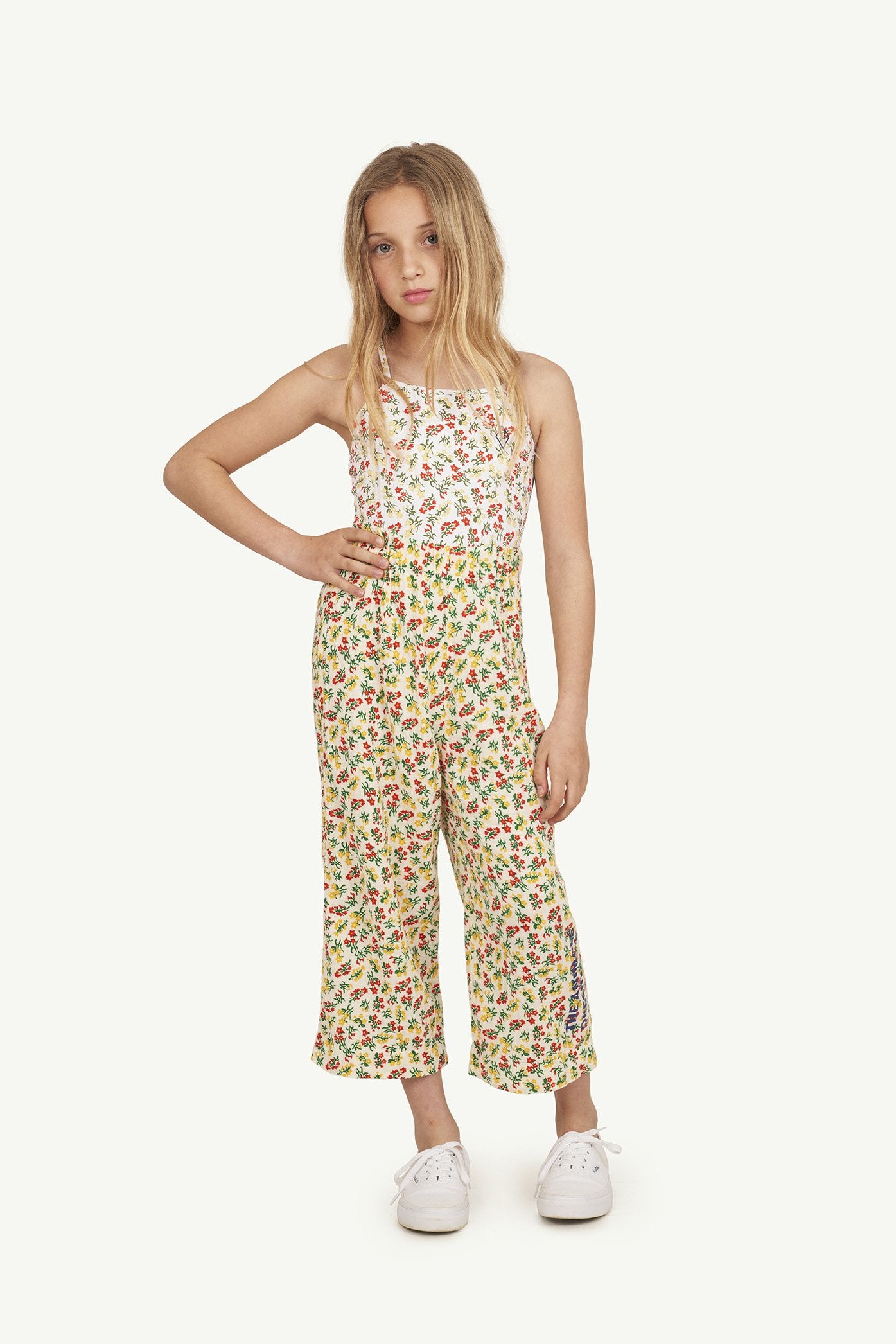 White Flowers Emu Pants MODEL FRONT