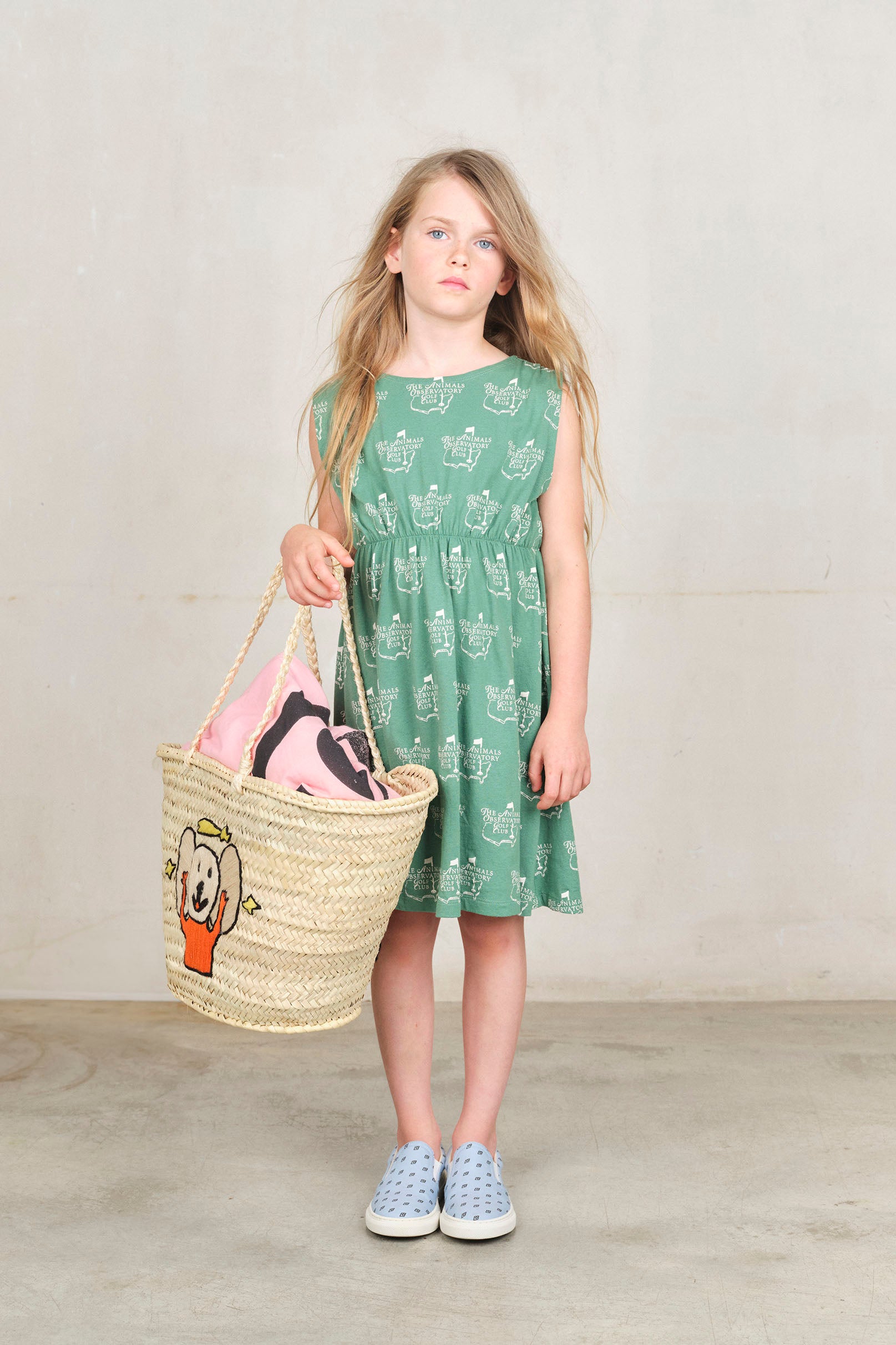 Natural Straw Bag MODEL FRONT